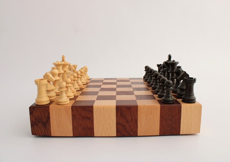 30 Unique Home Chess Sets  Jeu echec, Échiquiers, Jeux