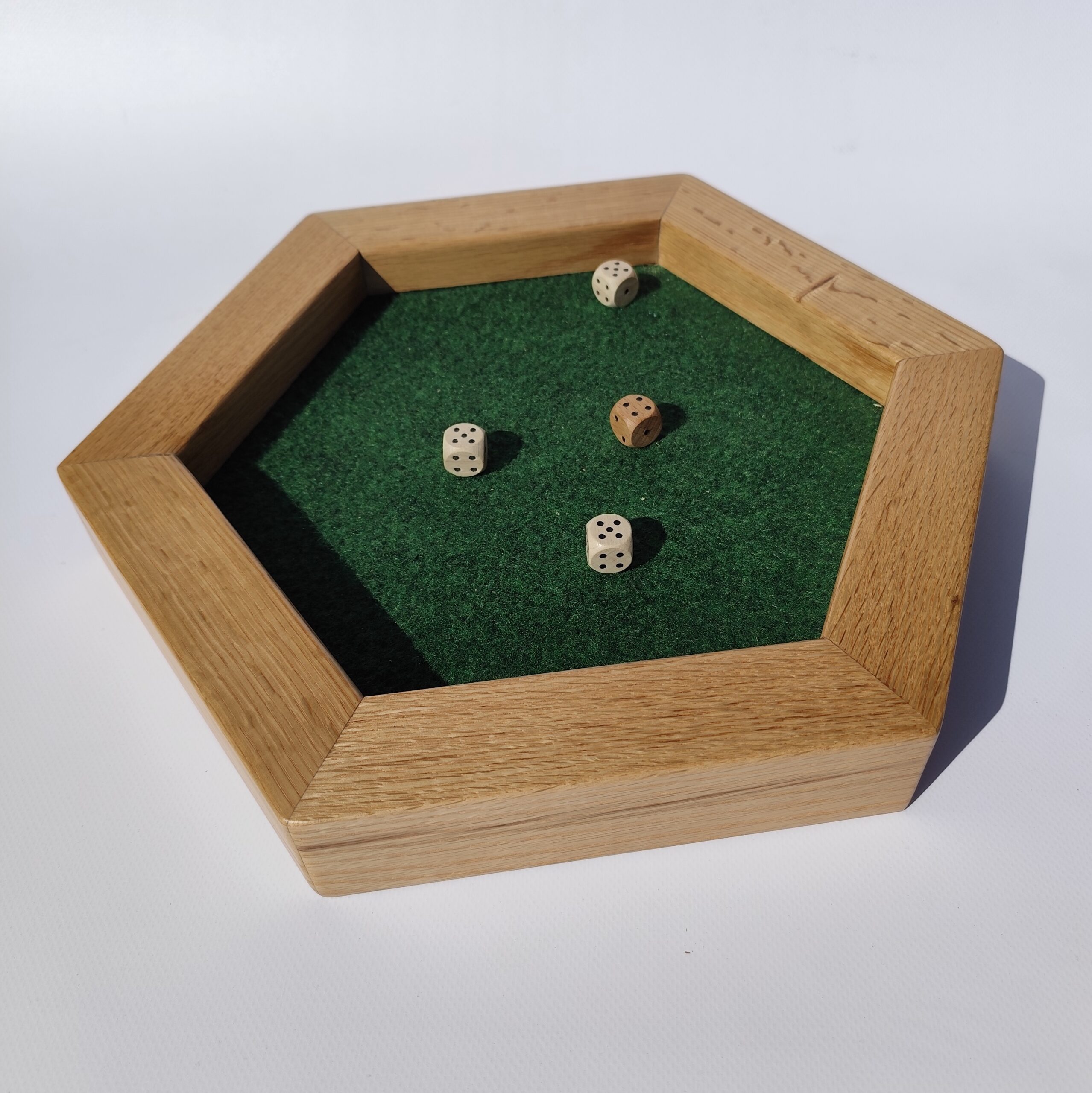 JEU EN BOIS PISTE DE DES